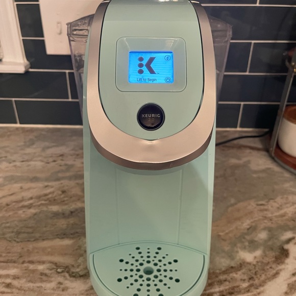 Keurig 2.0 coffee maker
